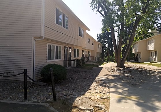 Clare Gardens Apartments - Denver, CO 80212