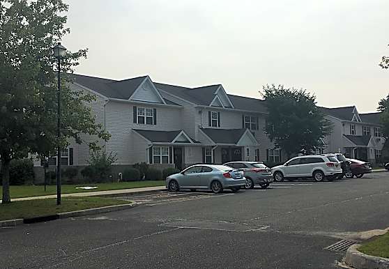 Victorian Gardens Apartments Holtsville Ny 11742