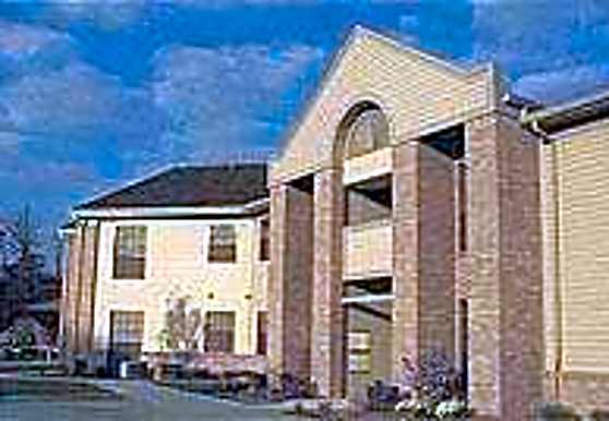 Falcon Creek Place Apartments Indianapolis In 46254