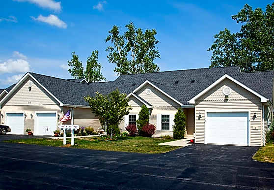 Town Hall Terrace Senior Patio Homes Apartments Grand Island NY 14072