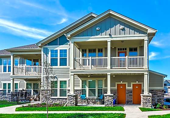 Springs At Cobblestone Lake Apartments Apple Valley Mn 55124