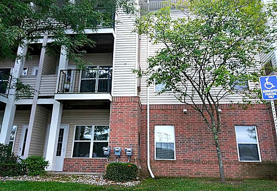 KearsleyDaly Villa Apartments Flint, MI 48506