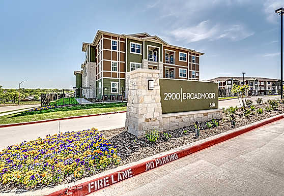 2900 Broadmoor Apartments Fort Worth Tx