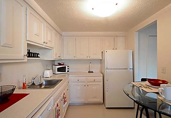 Southgate Towers Apartments Bedford Heights Oh 44146