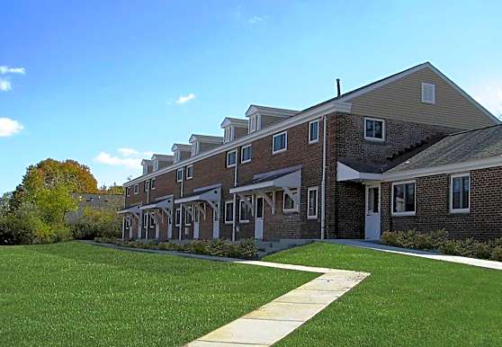 Country Village Apartments Waterbury Ct 06704