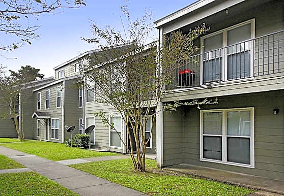 Creative Apartments On Whitney Ave Gretna La with Modern Garage