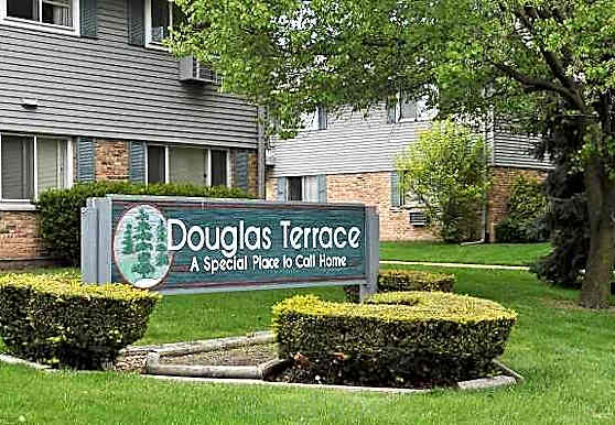 Douglas Terrace Apartments Racine Wi 53402