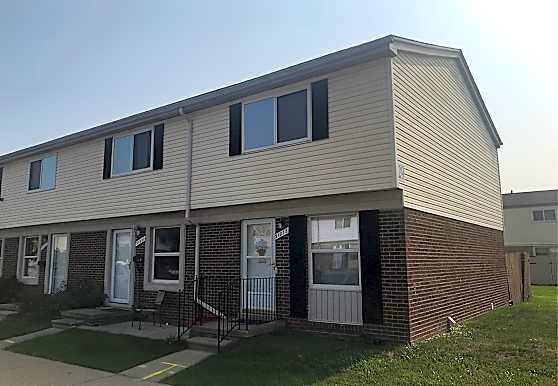 Hanover Grove Cooperative Apartments Fraser Mi 48026