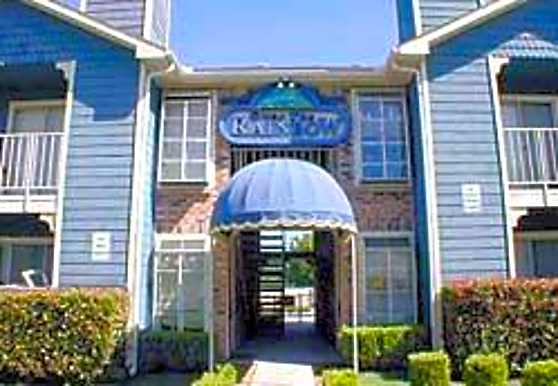 Over The Rainbow Apartments Dallas Tx 75220