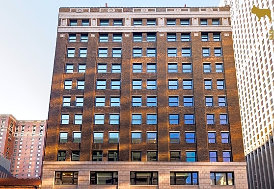 The Alfred Apartments - Chicago, IL 60603