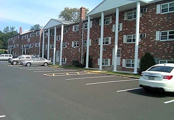 Cedar Court Apartments Bensalem PA 19020