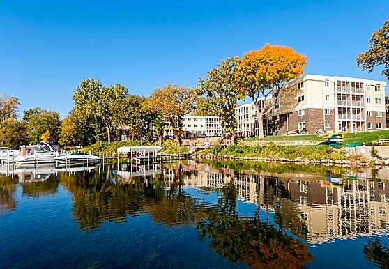 Minimalist Bayview Apartments Minnetonka with Luxury Interior Design
