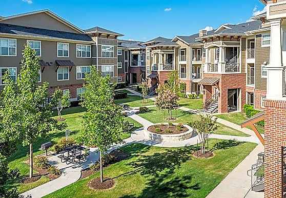 Colonial Grand Wells Branch Apartments Austin, TX 78728