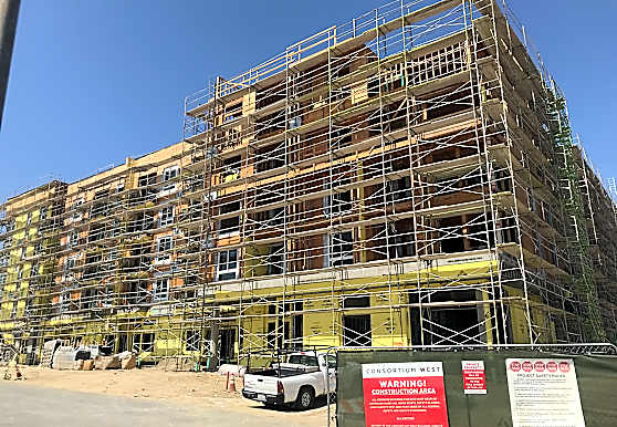 One Uptown Newport Apartments Newport Beach Ca 92660