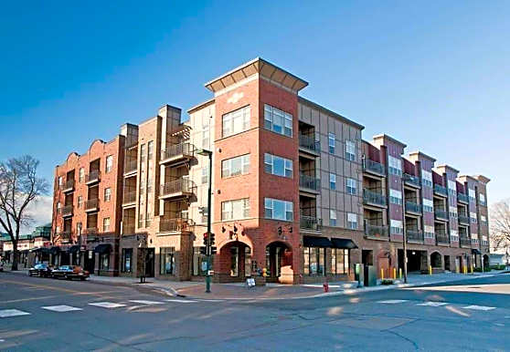 Marketplace Main Apartments Hopkins Mn 55343 [ 386 x 558 Pixel ]