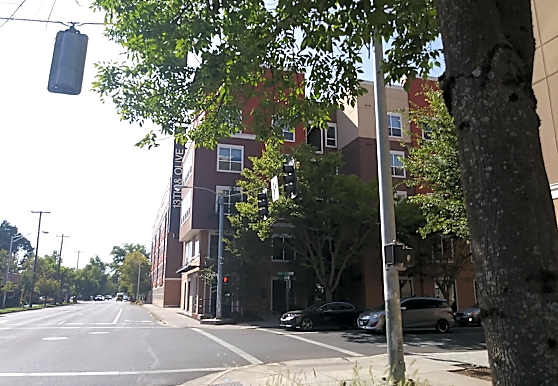 13th & Olive Student Housing Apartments Eugene, OR 97401