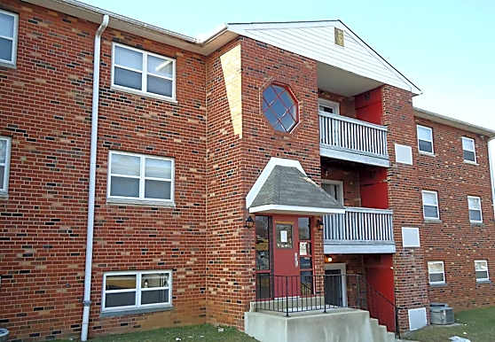 Greenbank Manor Apartments is located at 221 Greenbank Rd, Wilmington, DE 19808. See 4 floorplans, review amenities,  Wilmington