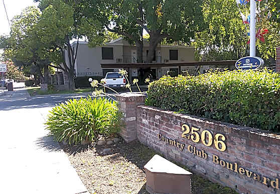 Iron Horse Apartments - Stockton, CA 95204