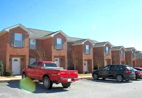 Donahue Crossing Apartments Auburn Al 36830