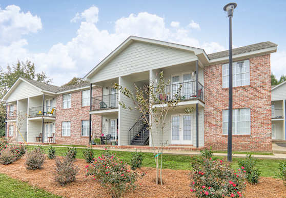 The Drake at Oak Grove Apartments Hattiesburg, MS 39402