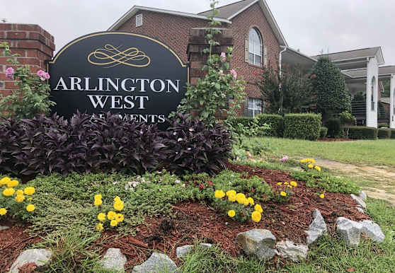Arlington West Apartments Greenville, NC 27834