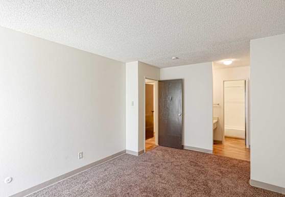 Pine Creek Apartments Denver Co 80247