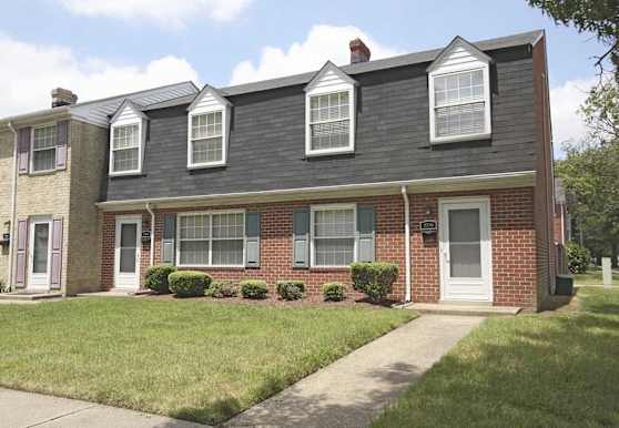 Crown Point Townhomes Apartments Norfolk Va 23502