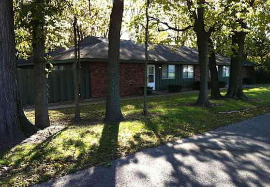 Greenbriar Village Apartments Terre Haute In 47802