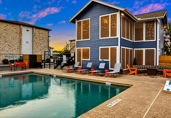 Summit At Hyde Park Apartments Austin Tx 78751