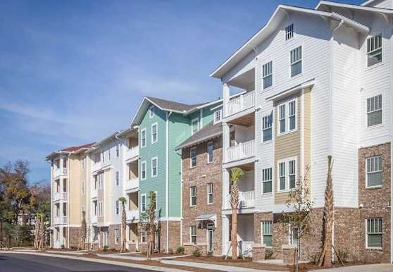 Crowne At Live Oak Square Apartments Johns Island Sc 29455