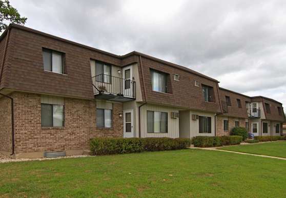 Silver Lake Apartments Portage Wi 53901