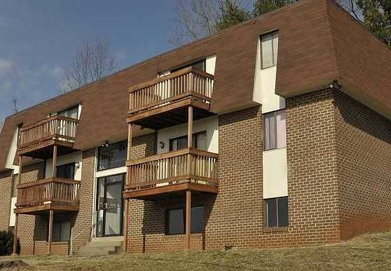 Hill Court Apartments