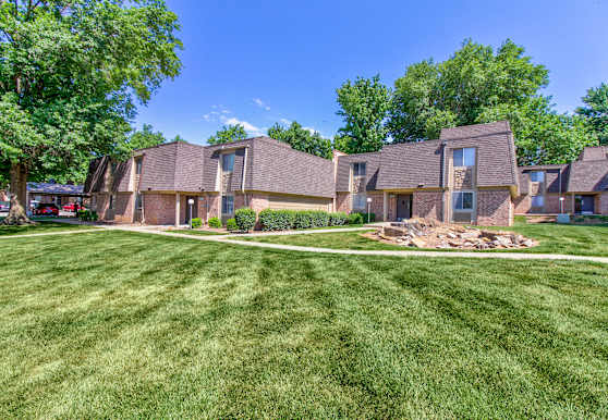 Preston Court Apartments Overland Park Ks 66212