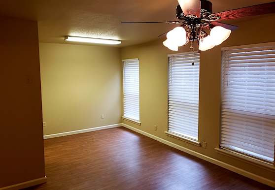 Barton Oaks Apts Apartments Little Rock Ar 72205