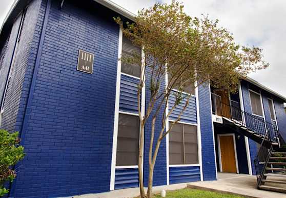Florencia Villas Apartments - San Marcos, TX 78666