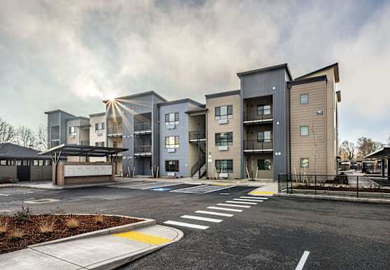 The McKenzie Apartments - Eugene, OR 97408