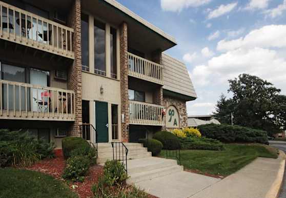 Cedar Point Apartments Crown Point In 46307