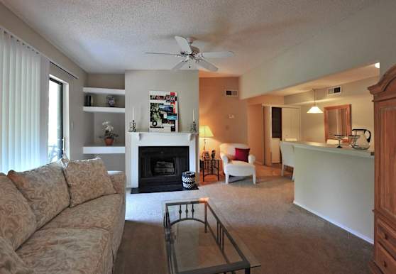 Forest Lake At Oyster Point Apartments Newport News Va 23606