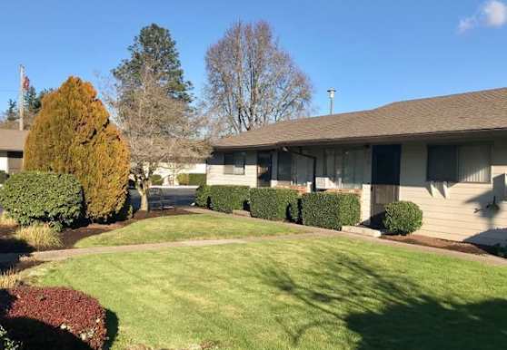 Garden Court Plaza Apartments - Forest Grove, OR 97116