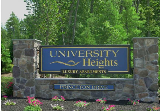 University Heights Apartments - Hooksett, NH 03106