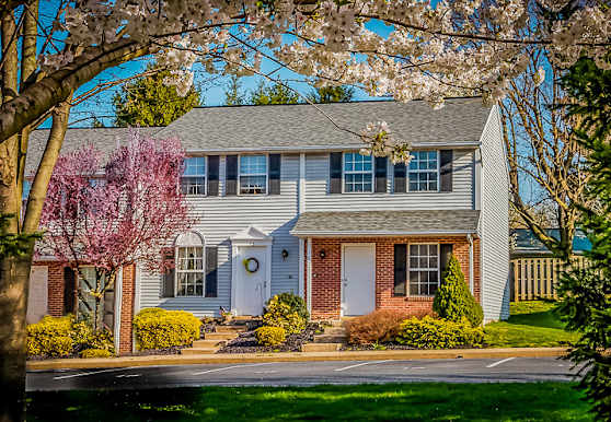 Charleston Townhouses Apartments Lancaster Pa 17603