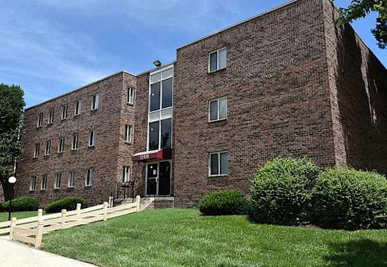 Lighthouse At Twin Lakes Apartment Homes Beltsville Md 20705