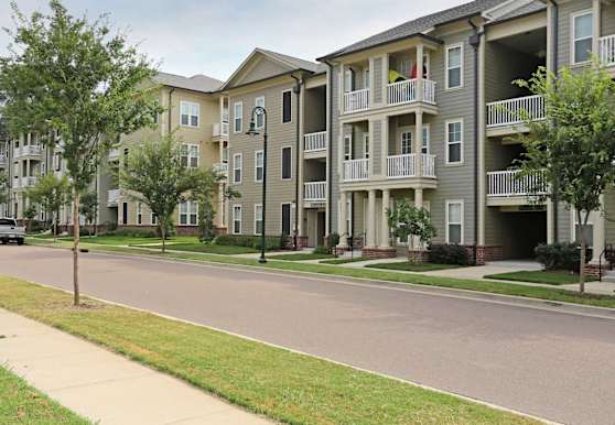 Jackson Walk Apartments - Jackson, TN 38301