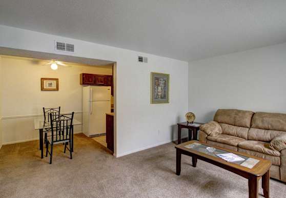 Laurelwood Apartments Huntsville Al 35816