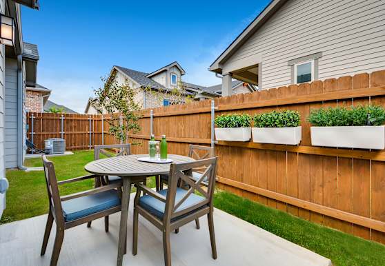Modern Apartments Near Fossil Creek Fort Worth for Large Space