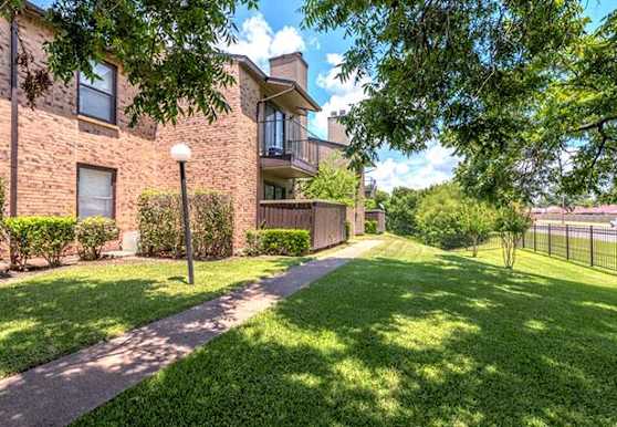 825 E Pleasant Run Rd Apartments Desoto Tx 75115