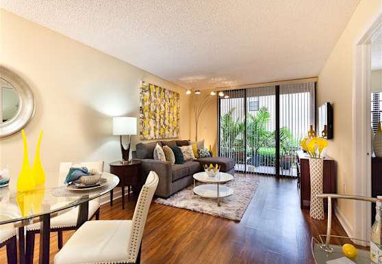 Meadow Walk Apartments Miami Lakes Fl 33014