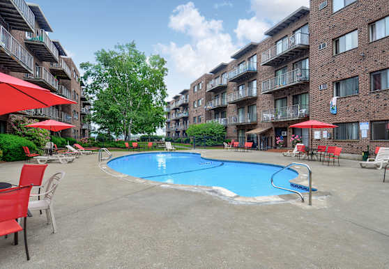 Carlyle House Apartments Revere Ma 02151