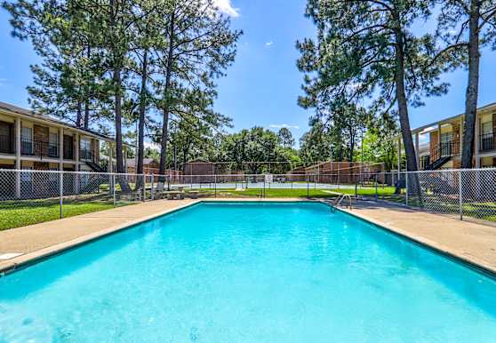 Fox Hill Apartments - Baton Rouge, LA 70814