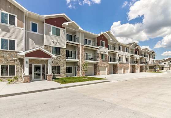 East Lake Flats Apartments Lincoln Ne 68526 We are proud to offer this delightful 1 bedroom, 1 bathroom flat in a great location. east lake flats apartments lincoln
